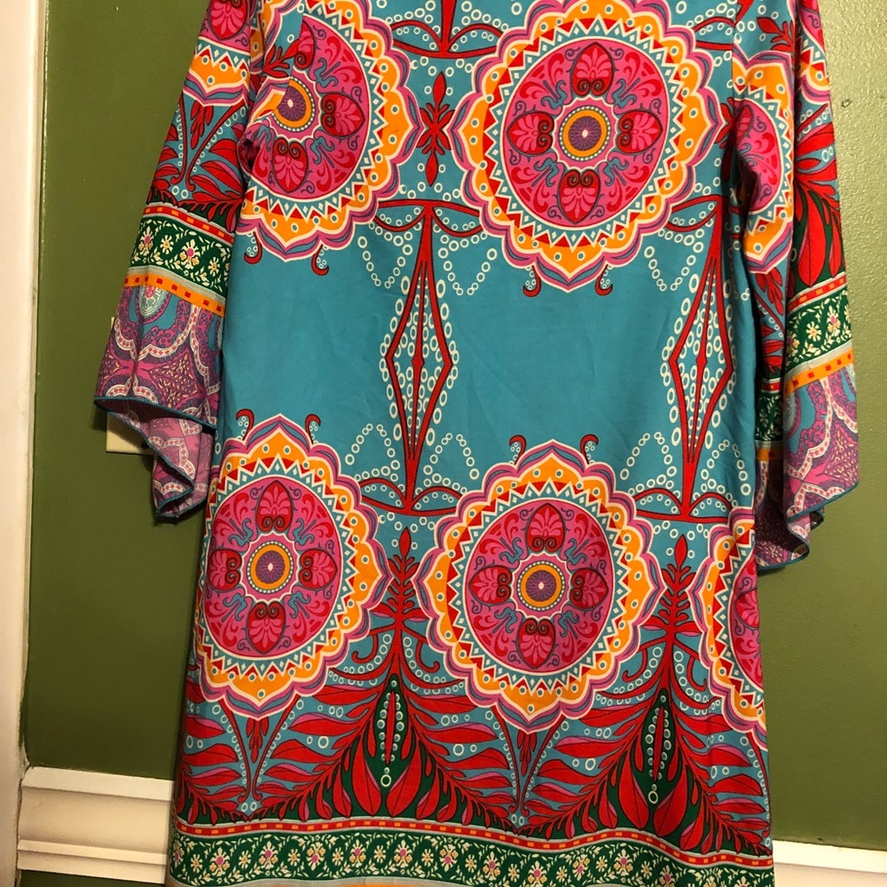 Dress - Picture 3 of 3